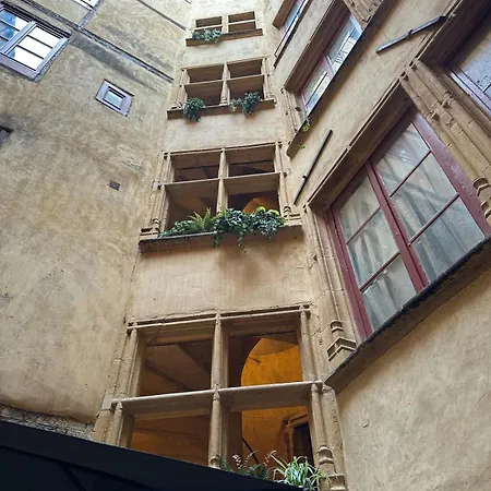 La Cachette St Jean, Calme Et Serenite Vieux * ليون